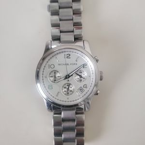Michael kors silver watch